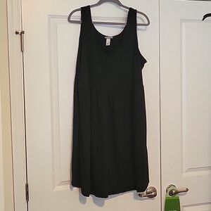 Black sleeveless dress with pockets, 1x